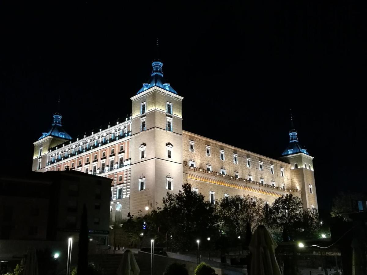 Casa Armas A, En Zocodover, Casco Historico Toledo Exterior photo